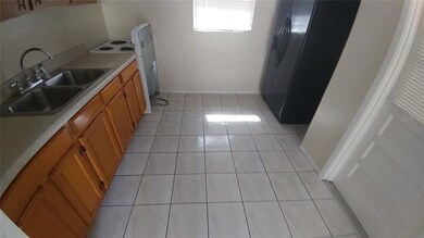 6925 E 26th Ave, Tampa, FL 33619 - photo 5