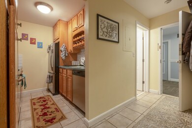 19 Wiget St unit 204, Boston, MA 02113 - photo 6