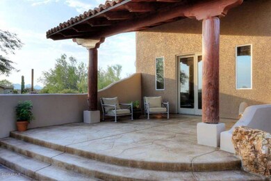 Courtyard-Covered Terrace