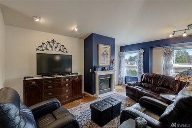 7704 196th St SW unit B, Edmonds, WA 98026 - photo 5