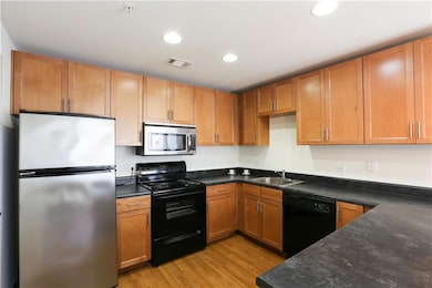 711 W 32nd St unit 107, Austin, TX 78705 - photo 6