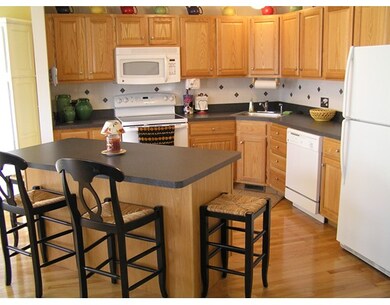 107 Bridle Cross Rd unit 107, Fitchburg, MA 01420 - photo 3