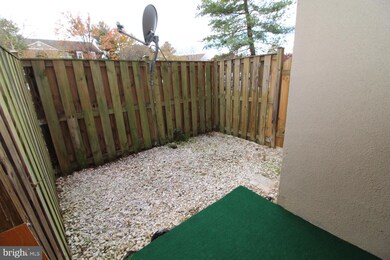 8600 Village Square Dr unit A, Alexandria, VA 22309 - photo 6