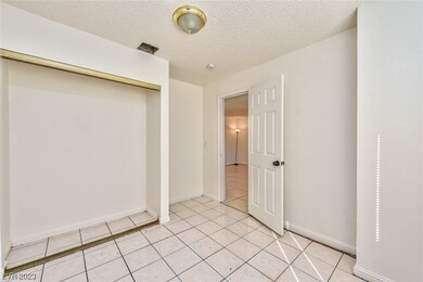 6992 Kepler Dr unit B, Las Vegas, NV 89156 - photo 7