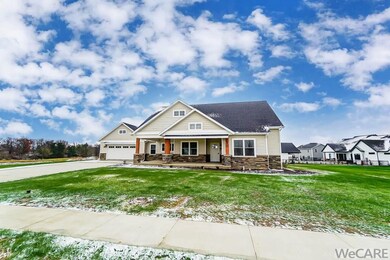 1203 Wells Dr, Wapakoneta, OH 45895 - photo 2