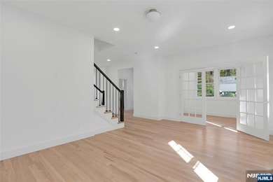 264 Merrison St, Teaneck, NJ 07666 - photo 6