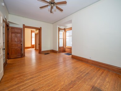 443 Stuart Ave-105