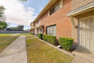 8441 E Montebello Ave-print-025-003-Pati