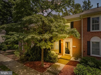 2425 Ansdel Ct, Reston, VA 20191 - photo 5