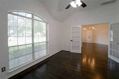 9126 Newburgh Dr, Houston, TX 77095 - photo 5