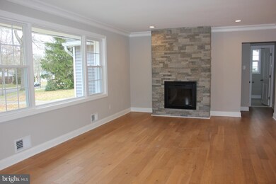 332 Hillside Ln, Haddonfield, NJ 08033 - photo 5