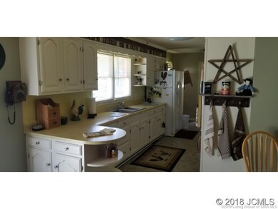 119 Joes Ln, Hanover, IN 47243 - photo 4