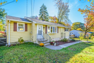 11 Ivy Ln, Wolcott, CT 06716 - photo 3