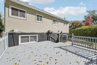 42-web-or-mls-Tami Pl-S0411-038