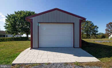 419 Twin Bridge Rd, Chambersburg, PA 17202 - photo 5