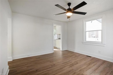 1111 Charleston St, Norfolk, VA 23505 - photo 4