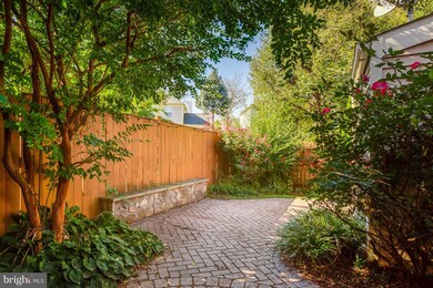 5806 Drawbridge Ct, Frederick, MD 21703 - photo 2