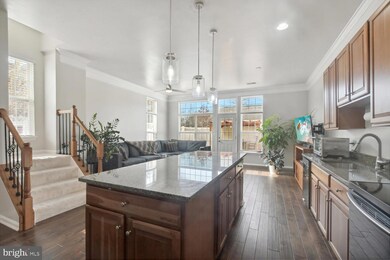 25557 Donegal Dr, Chantilly, VA 20152 - photo 2