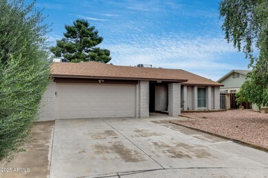 10841 N 39th Dr, Phoenix, AZ 85029 - photo 6