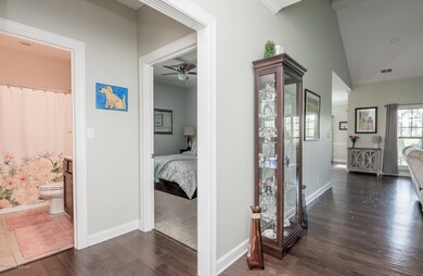 8801 Sanctuary Ln, Louisville, KY 40291 - photo 7