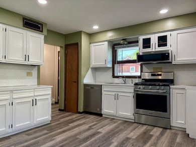 Kitchen - ?317 3rd St W, Hastings