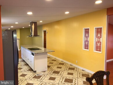 320 Arizona Ave, Monroe Township, NJ 08094 - photo 4