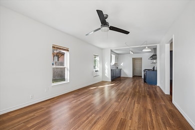 7933 Elwood St, Houston, TX 77012 - photo 4