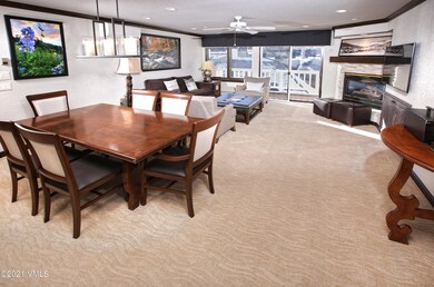 st_james_dining_living