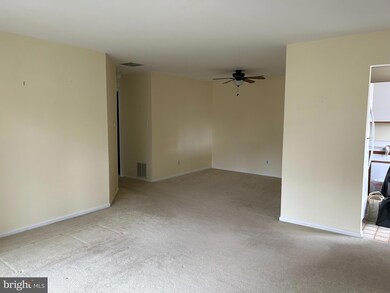 1408 Hawthorne Ct, Sewell, NJ 08080 - photo 3