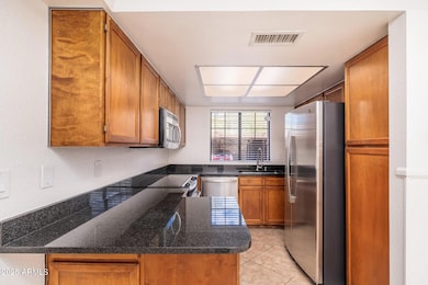 925 N College Ave - 10