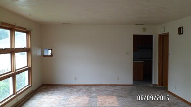 538 W High St, Portland, IN 47371 - photo 5