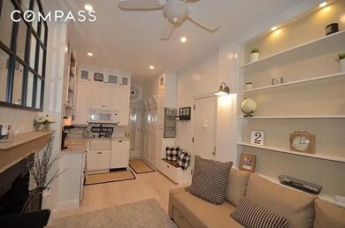 88 Horatio St unit 1-C, New York, NY 10014 - photo 4