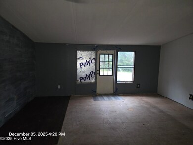 170 McCausley Rd unit 10, Hubert, NC 28539 - photo 2
