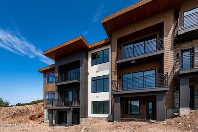 1_Exterior_high_3563153