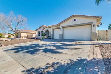 1557 N Robin Ln, Mesa, AZ 85213 - photo 2