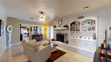 12213 Camelot Dr, Oklahoma City, OK 73120 - photo 4