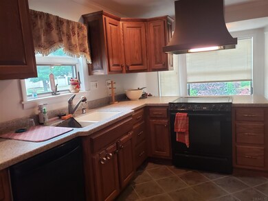 3090 W Scott St, Zanesville, IN 46799 - photo 2