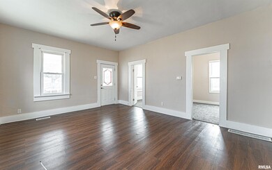 111 N Ladue St, Lincoln, IL 62656 - photo 7