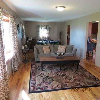 210 Marshall Rd, Circleville, OH 43113 - photo 6