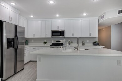 1942 E Colgate Dr-6