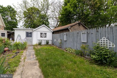 249 E Catherine St, Chambersburg, PA 17201 - photo 4