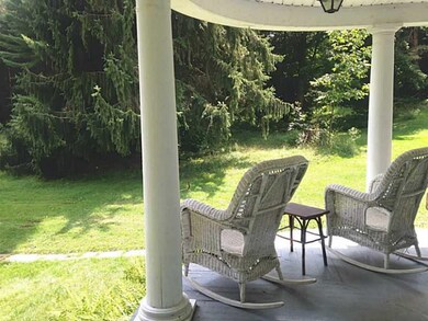 Exterior Front. Sip lemonade and enjoy the summer 