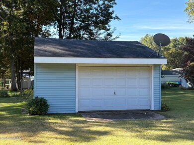 31 St Jude Ln, Schenectady, NY 12302 - photo 4