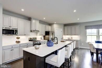 1118 Futurity St, Frederick, MD 21702 - photo 5