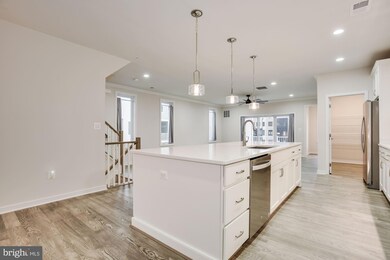 43178 Mongold Square, Ashburn, VA 20148 - photo 5