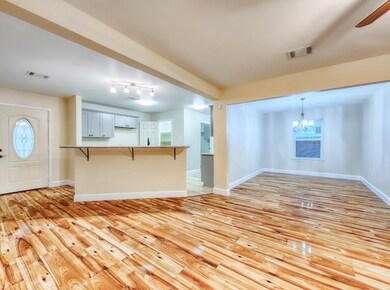 7446 Sandle St, Houston, TX 77088 - photo 7