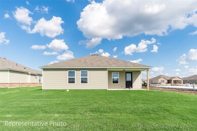 8311 E Queens St, Broken Arrow, OK 74014 - photo 2