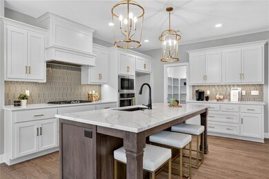 11514 S Olathe View Rd, Olathe, KS 66061 - photo 2