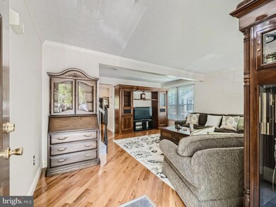 8714 Castlerock Ct, Laurel, MD 20723 - photo 4