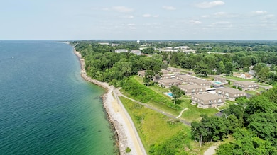 3622 Lakeshore Dr unit G 1, Saint Joseph, MI 49085 - photo 2